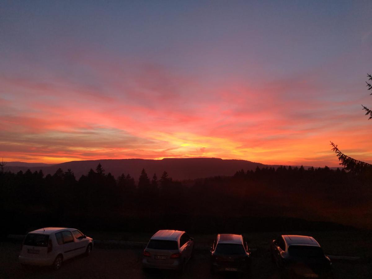 Hotel Schoene Aussicht Masserberg Buitenkant foto