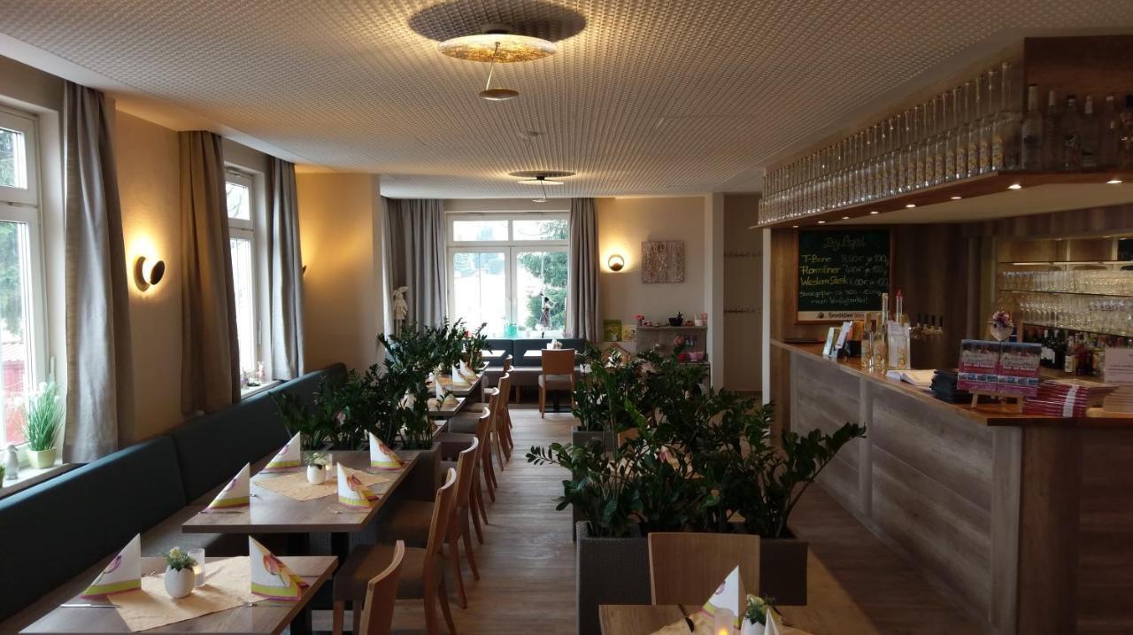 Hotel Schoene Aussicht Masserberg Buitenkant foto