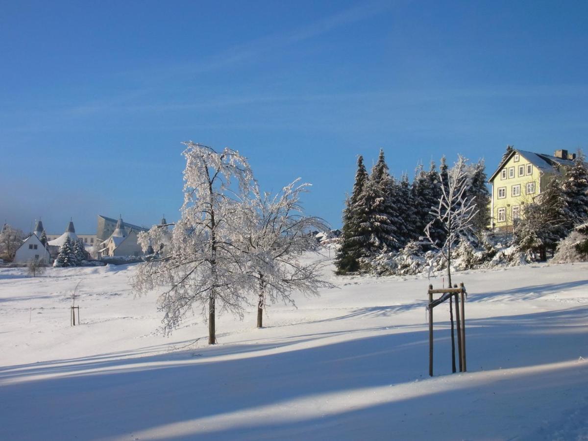 Hotel Schoene Aussicht Masserberg Buitenkant foto