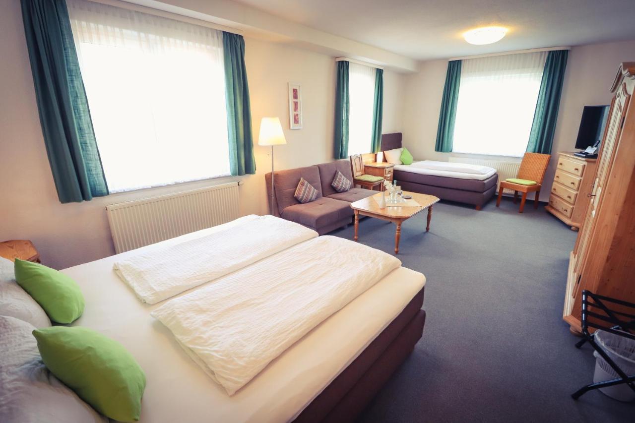 Hotel Schoene Aussicht Masserberg Buitenkant foto