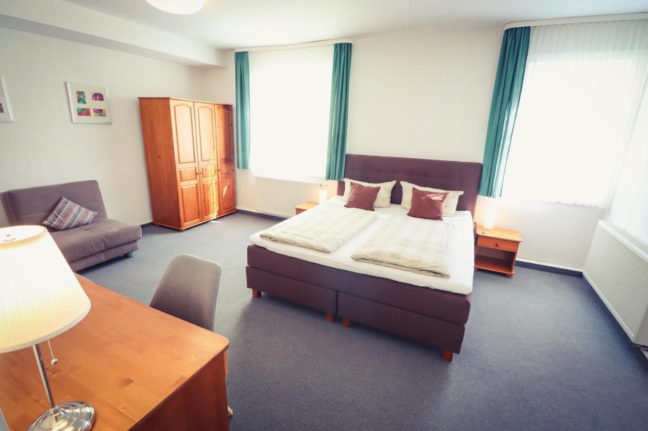 Hotel Schoene Aussicht Masserberg Buitenkant foto