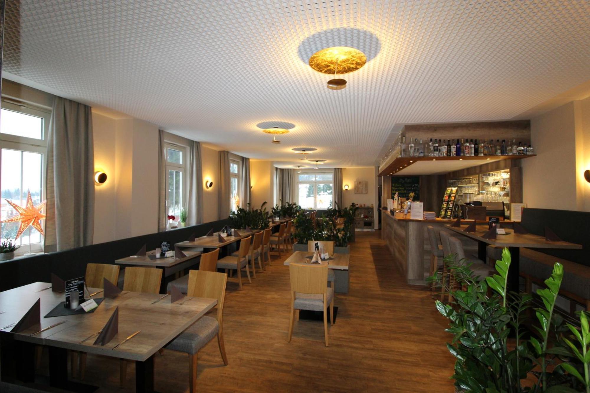 Hotel Schoene Aussicht Masserberg Buitenkant foto