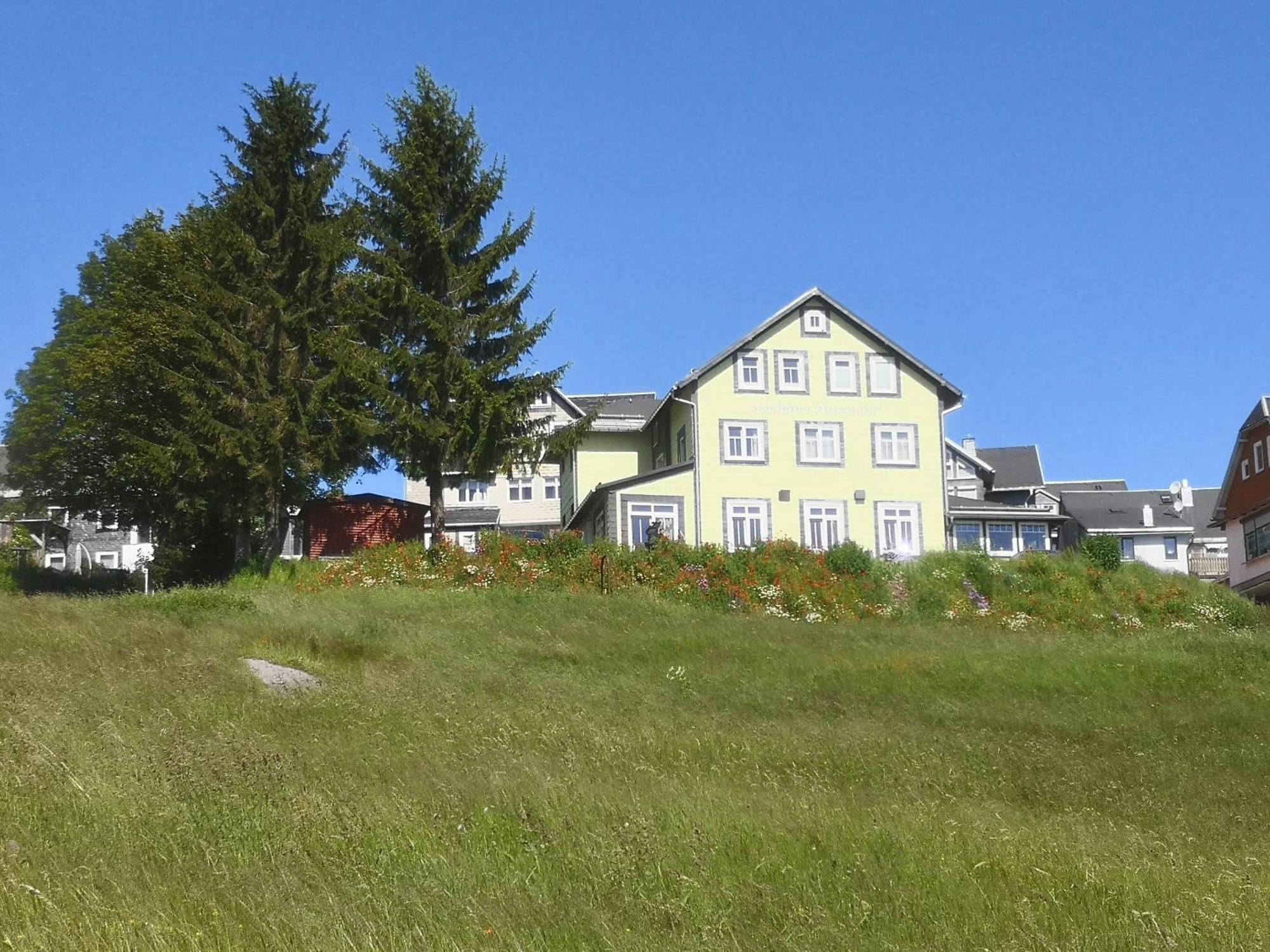 Hotel Schoene Aussicht Masserberg Buitenkant foto